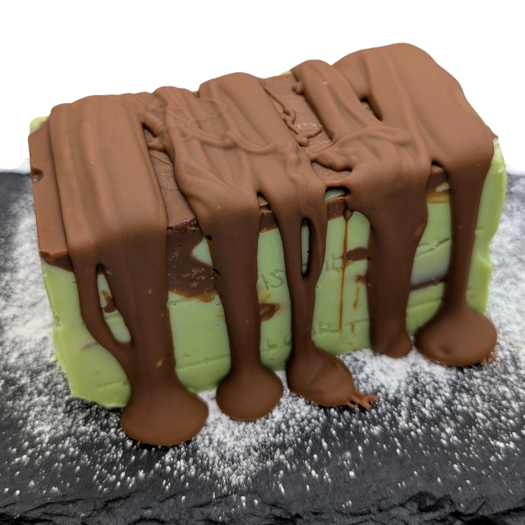 Indulge in Mint Aero madness - gourmet fudge fun!