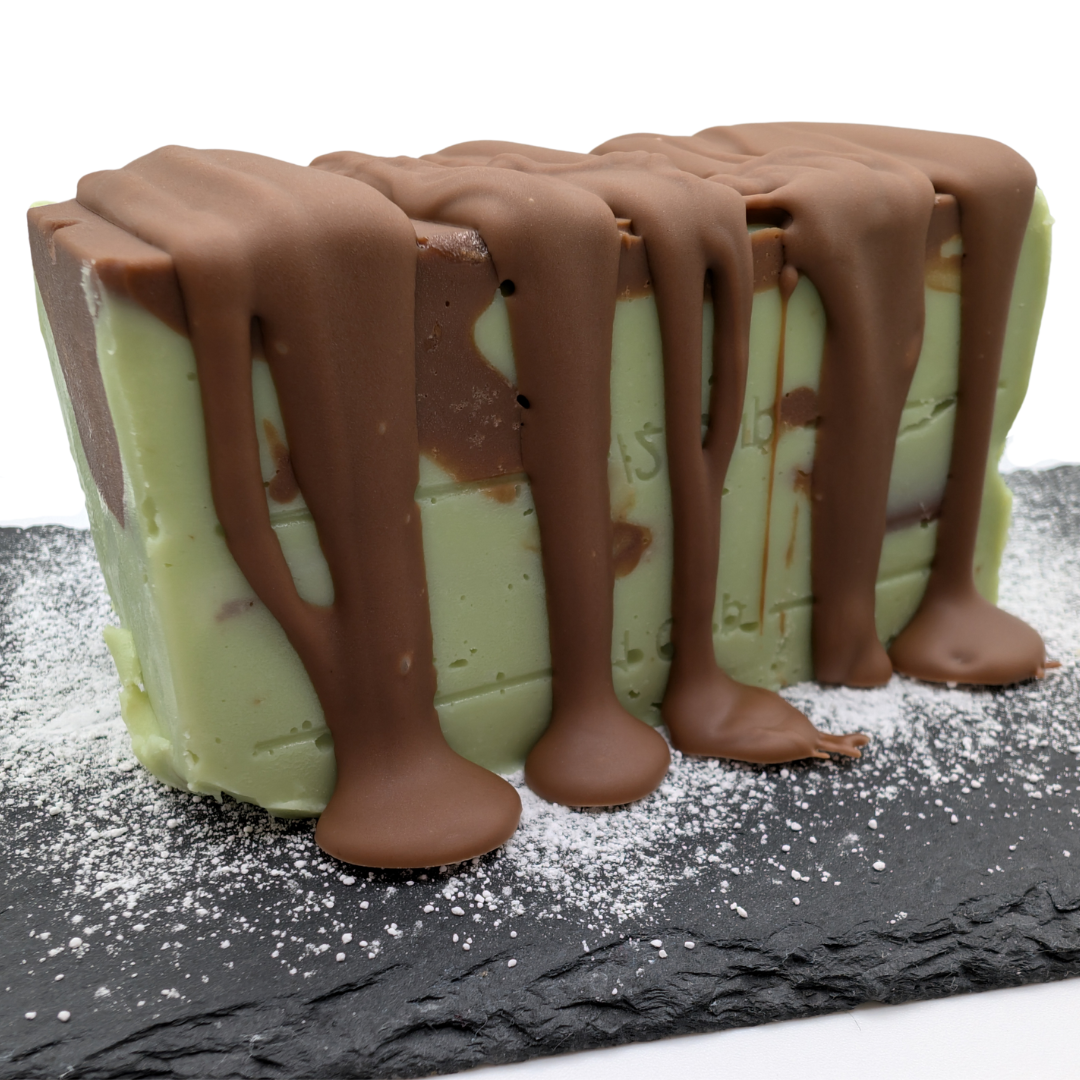 Indulge in Mint Aero madness - gourmet fudge fun!